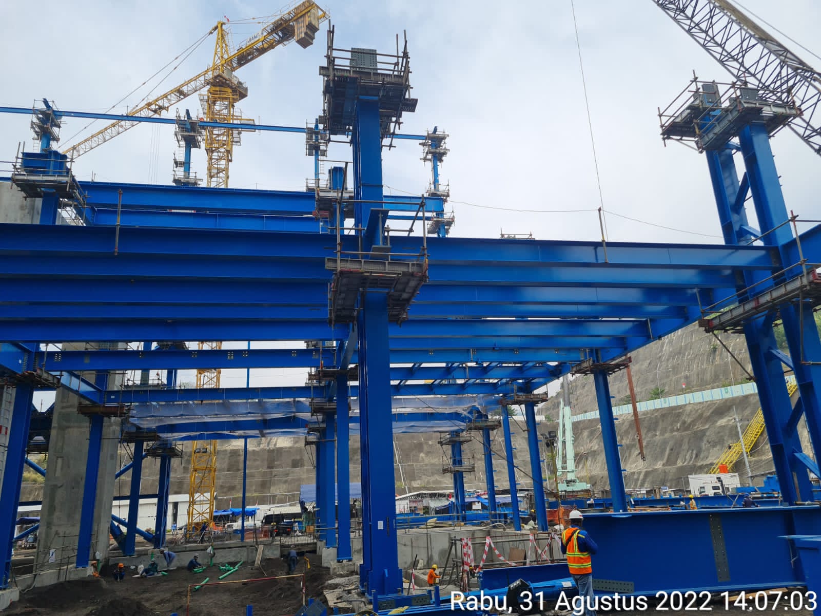 7e9fe9f3-f61e-458c-9405-efa14adc515c